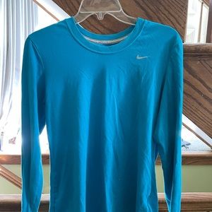 Pretty aqua marine blue longsleeved Nike dri fit size large shirt
